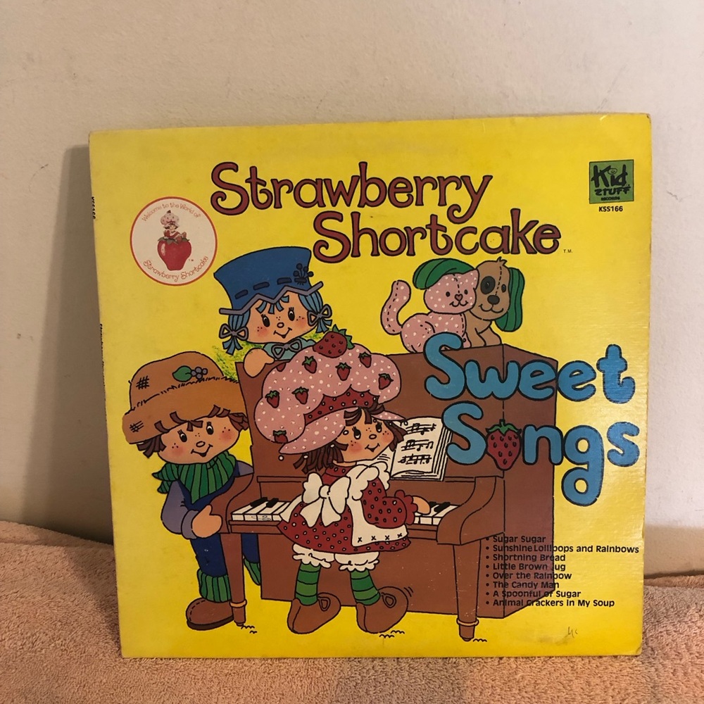 Vintage 1980 Strawberry Shortcake Sweet Songs 33 RPM Record Album